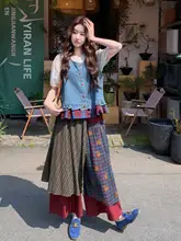 カジュアルデニムベストとチェック柄ワイドパンツの女性用コーディネート（セットアップ対応）