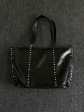 トートバッグ ショルダーバッグ レディース ヴィンテージ パンク スタッズ ブラック 通勤 デザイン性
