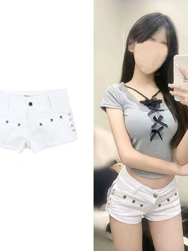 Y2Kコーデで失敗しないショートパンツは？ホワイトデニムの選び方とスタイリングのコツ
