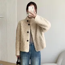 羊剪绒素材の短丈女性用コート【立ち襟・コンパクトサイズ・冬用】