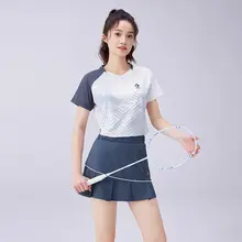 速乾吸汗素材のバドミントンTシャツ【男女兼用・通気性・トレーニング用】