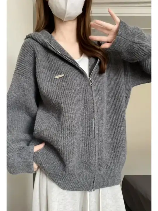 グレー フード付き ニットカーディガン【秋冬用・ルーズフィット・ジッパー付き】