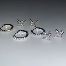 輝く四つ星デザインのイヤリング【小ぶり・ジルコニア・女性用】
