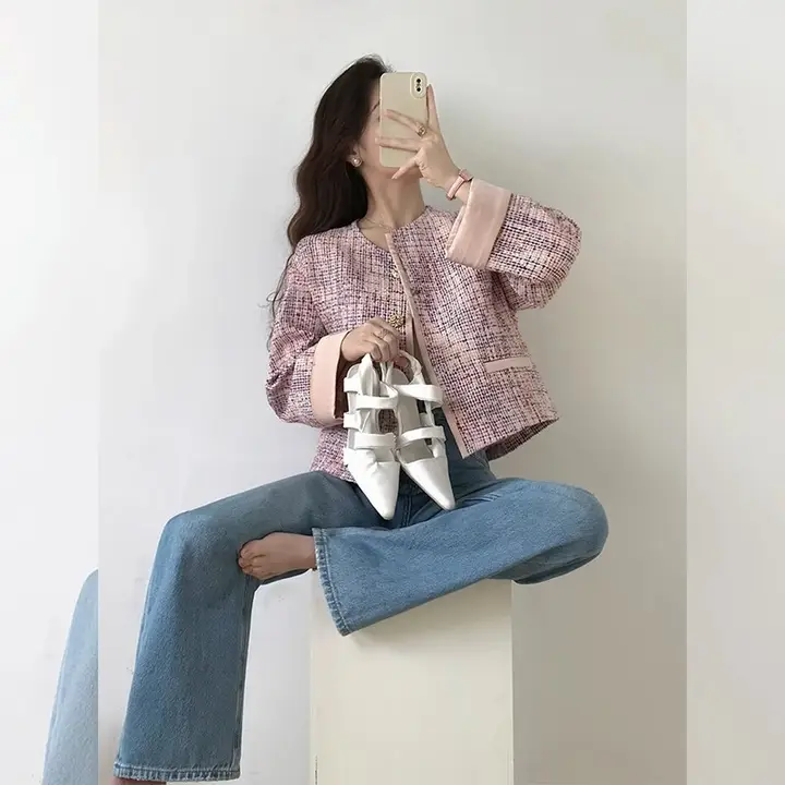 フレンチスタイルのショートツイードジャケット【柔らかなピンク・春秋用】
