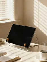 高級感のあるデスク用iPadスタンド【ステンレス製・古風デザイン・オフィス・寝室用・冷却機能付き】