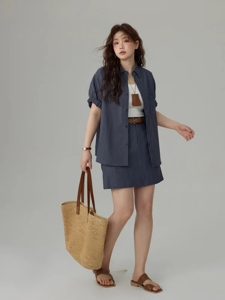オールインワン 服で通勤とレジャーを両立できるのは、本当に今が旬なのか？