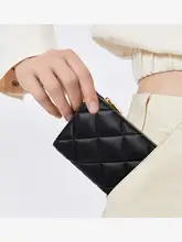 高級感あるシンプルデザインの女性用財布【小物入れ・コインケース付き】（セットアップ対応）
