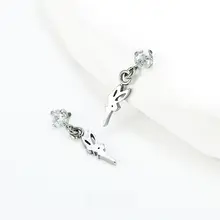 医療用チタン合金製の内ねじタイプのダイヤモンド付きエンジェルペンダントリップピアス耳ピアス【アレルギー対応・高級感】