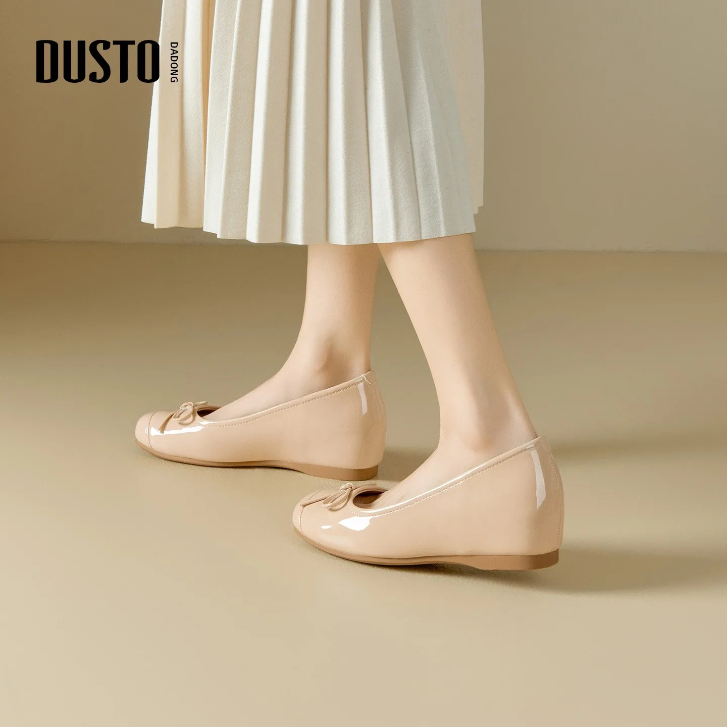 可愛いリボン付きインヒールパンプス：秋のデートや通勤に最適な甜美風デザイン