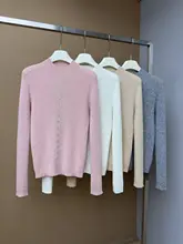 重工のビジュー飾り付きハイネックセーター【極上の柔らかさ・冬用・山羊毛・女性用】