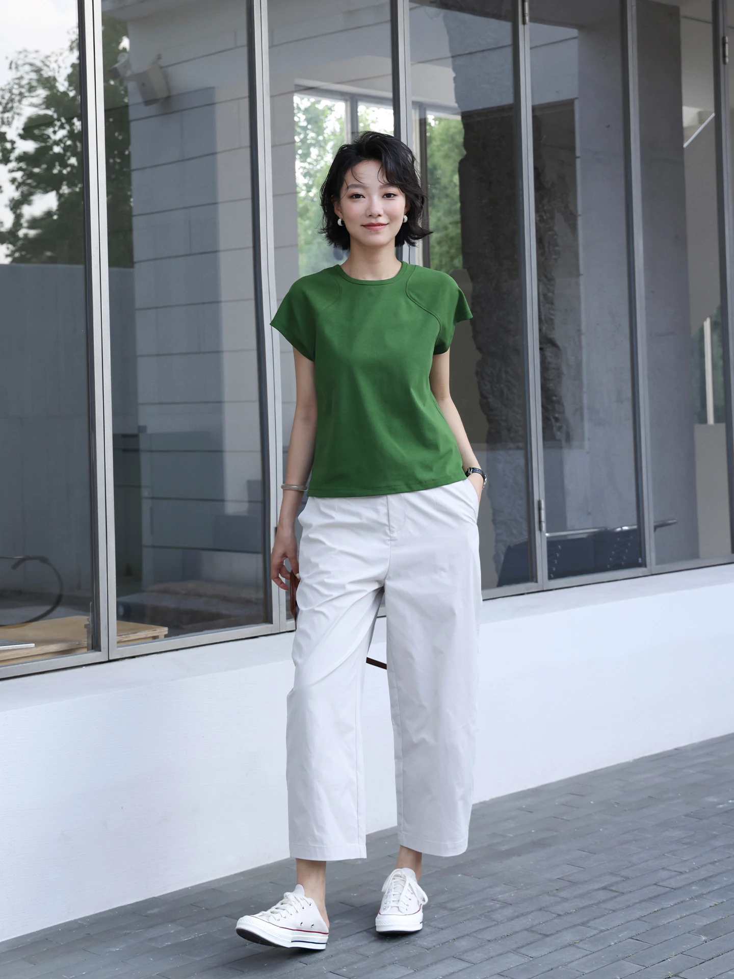 通勤服40代にぴったりなパンツは、どんなもの？