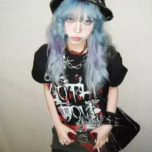 個性的なデザイン！ロックスタイルのショートスリーブTシャツ【ビジュアル系・正肩】