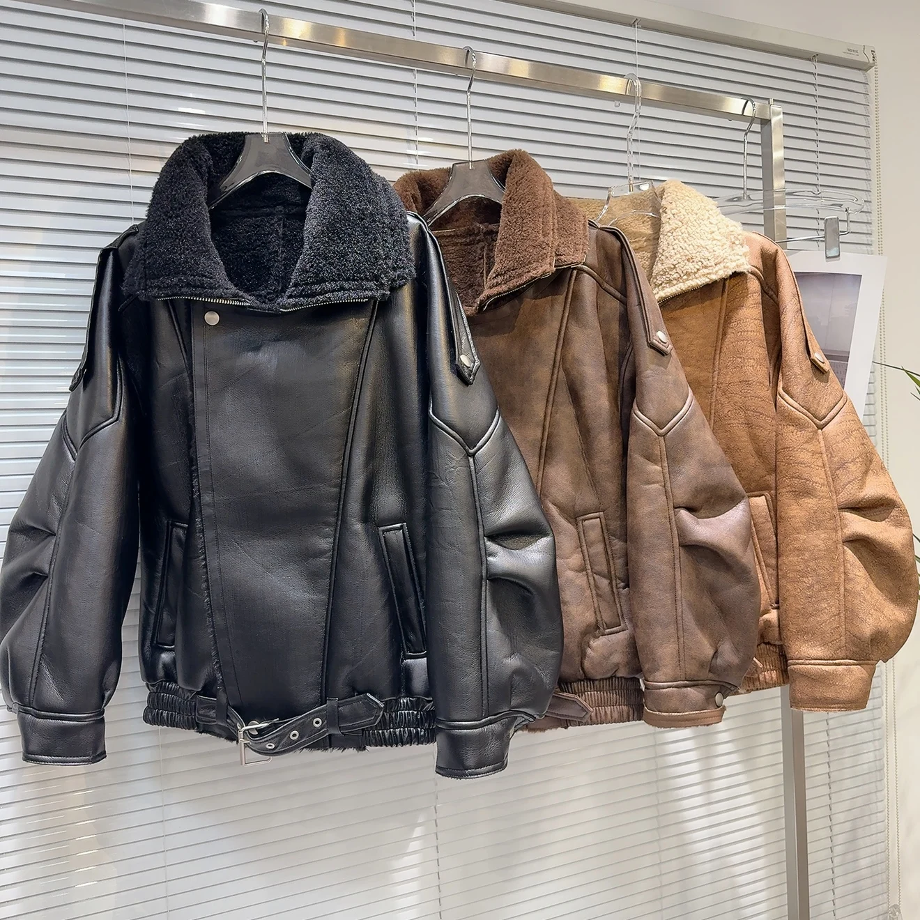 メンズ レザージャケット をどう選ぶ？ヴィンテージ風のフリースライニングジャケットが冬の着こなしを救う理由