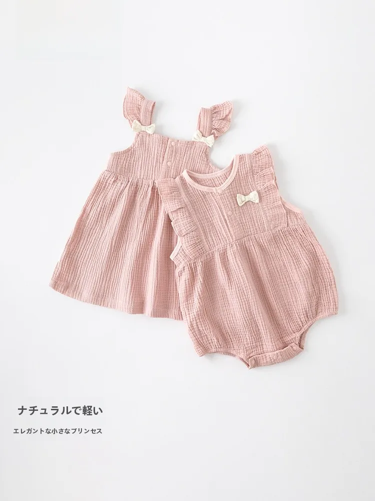 新生児の女の子に合うベビードレスは、どう選ぶ？