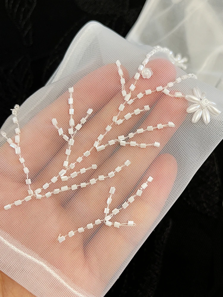 結婚式にぴったりなショールは、どう選ぶべき？