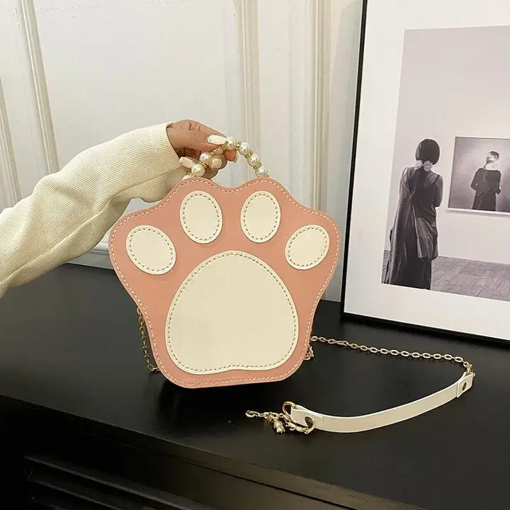 かわいい猫の爪デザインの手作り編み材料バッグ【ショルダー・斜め掛け・高級感】
