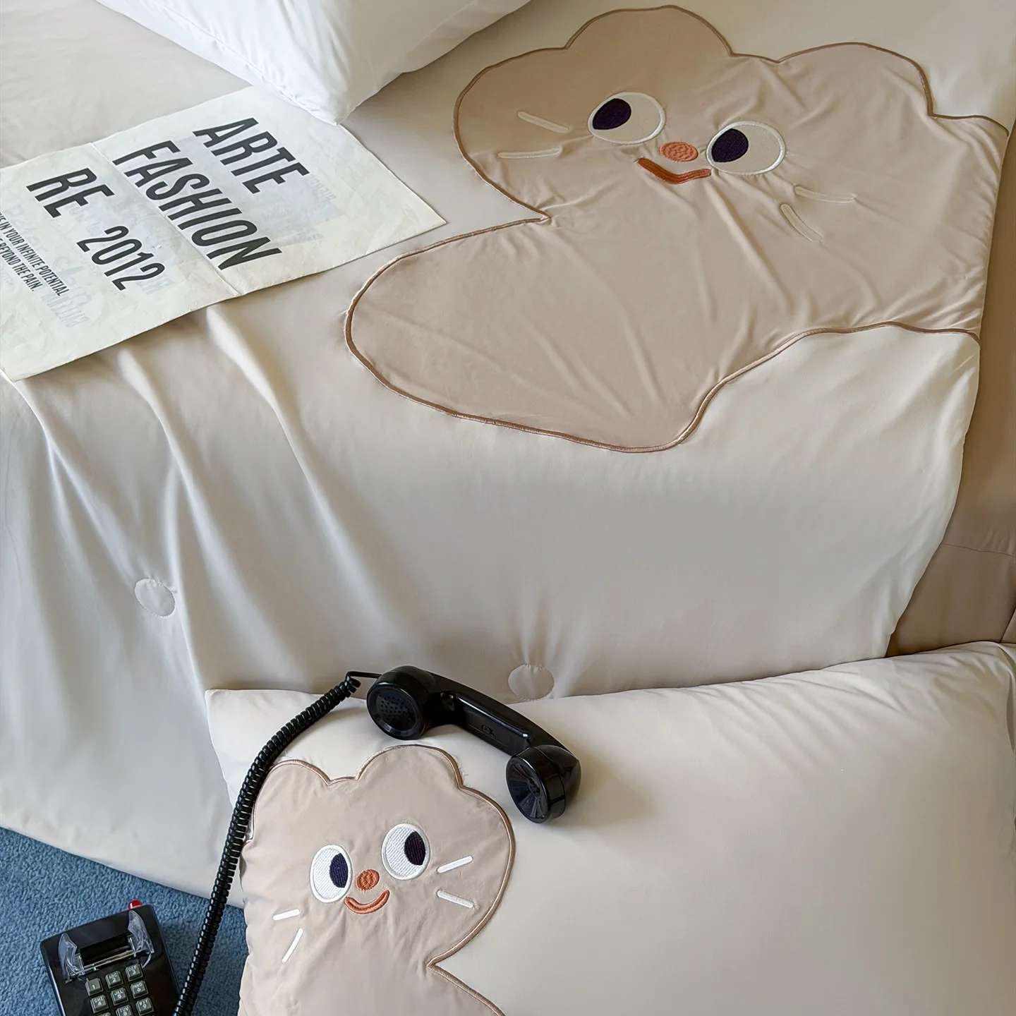 冷感布団は本当に効果があるの？夏の眠りを変える「涼感タオルケット」の選び方