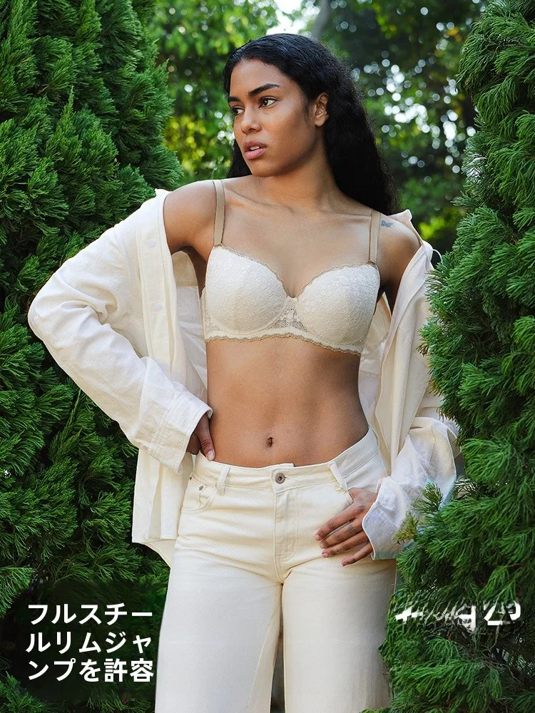 遐小花柄レースブラジャー：高級感と大胸サポートを兼ね備えた全罩杯デザイン