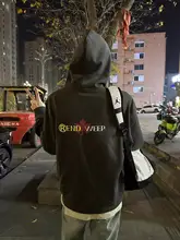 シンプルデザインのおしゃれなフード付きパーカー【メンズ・春秋・ゆったりタイプ】