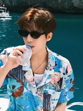 夏のビーチに最適！猫眼型偏光サングラス【男女兼用・トレンドカラー・グリーン】
