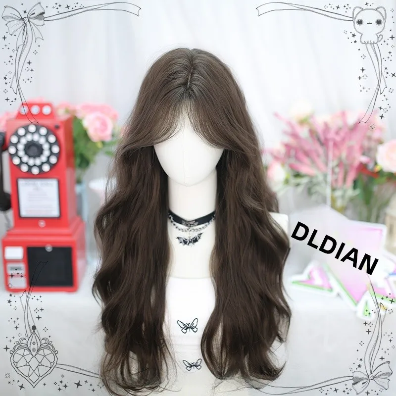 くせ毛で毛量が多いとどう見えるの？ロングヘアの簡単で大人なアレンジに欠かせないアイテムとは？