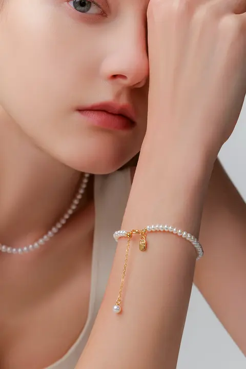 バロック淡水パールブレスレット【純銀製・葫蘆型と福字のチャーム・ナチュラルデザイン・軽やかさ】