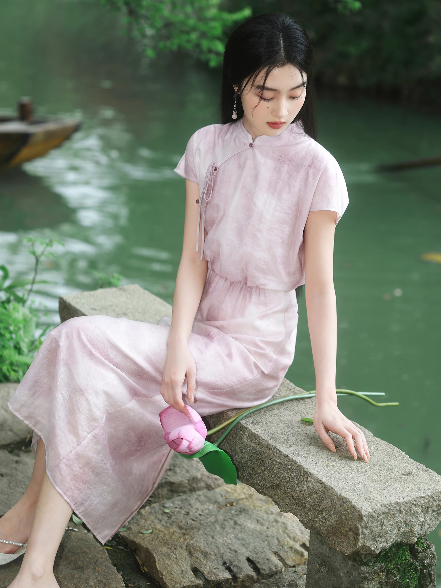 美しい花柄の新中式ロングドレスで失敗しない選び方は？