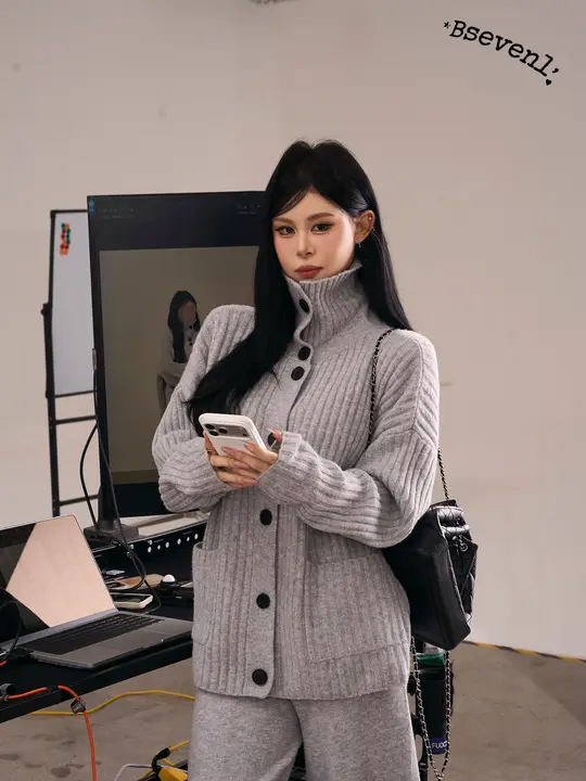 極上の柔らかさニットカーディガン【ゆったりシルエット・保温性・女性用】（セットアップ対応）