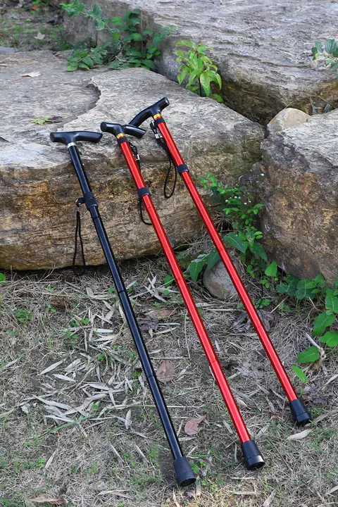 超軽量折りたたみアルミ製登山杖【滑り止めラバー付き・高齢者用・アウトドア】