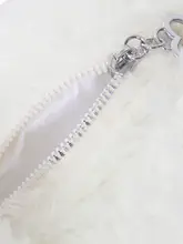 毛羽立ちのあるショルダーバッグ【通勤用・高級感・シンプルデザイン】
