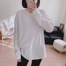 上品なラウンドネックレーストリムコットン長袖Tシャツ【ルーズフィット・中丈】