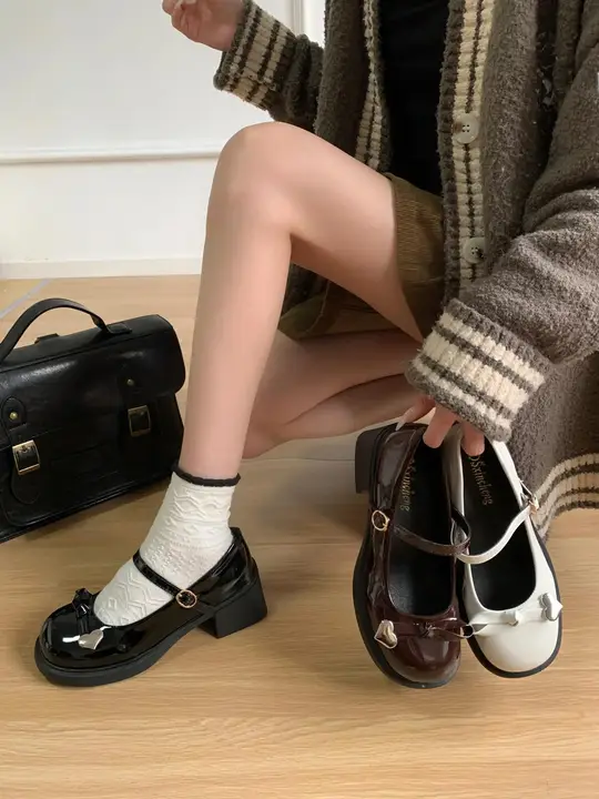 メアリージェーン パンプス レディース ブロックヒール 浅め フレンチ風 ヴィンテージ きれいめ 夏