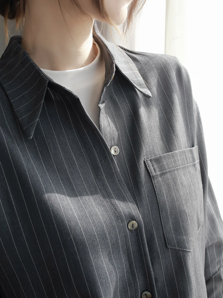 ヴィンテージTシャツと現代のカジュアルスタイルをどう選ぶ？ストライプとダイヤモンドのセットアップが答えになる
