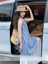 青いストライプのフェイクツーピースドレス【リゾートスタイル・ノースリーブ・スクエアネック・マイルドな印象】（セットアップ対応）
