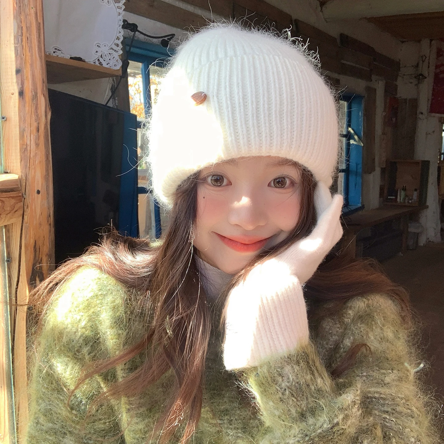 白ニット帽 メンズは本当に必要？それとも女性向けのアイテムなのか？