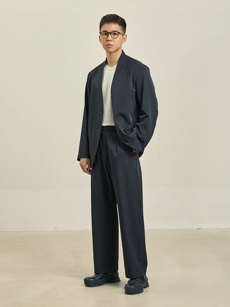 春物服 メンズ どうやって選ぶ？無領ジャケットが解決する3つの悩み