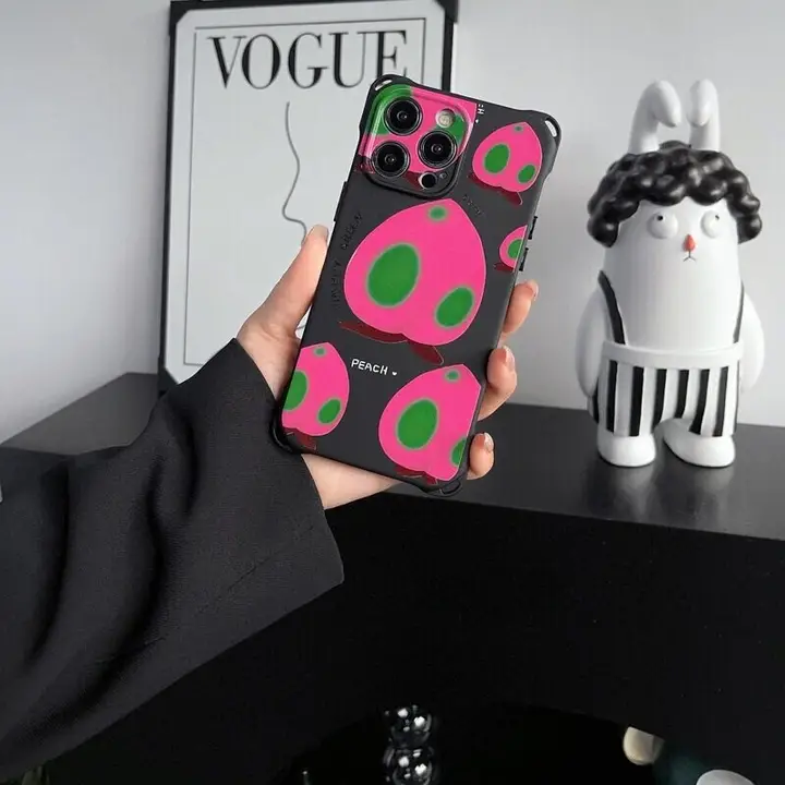 甘くてスタイリッシュな桃のデザインのスマホケース【調整可能・ショルダーストラップ付き・iPhone、Huawei、Xiaomi対応】