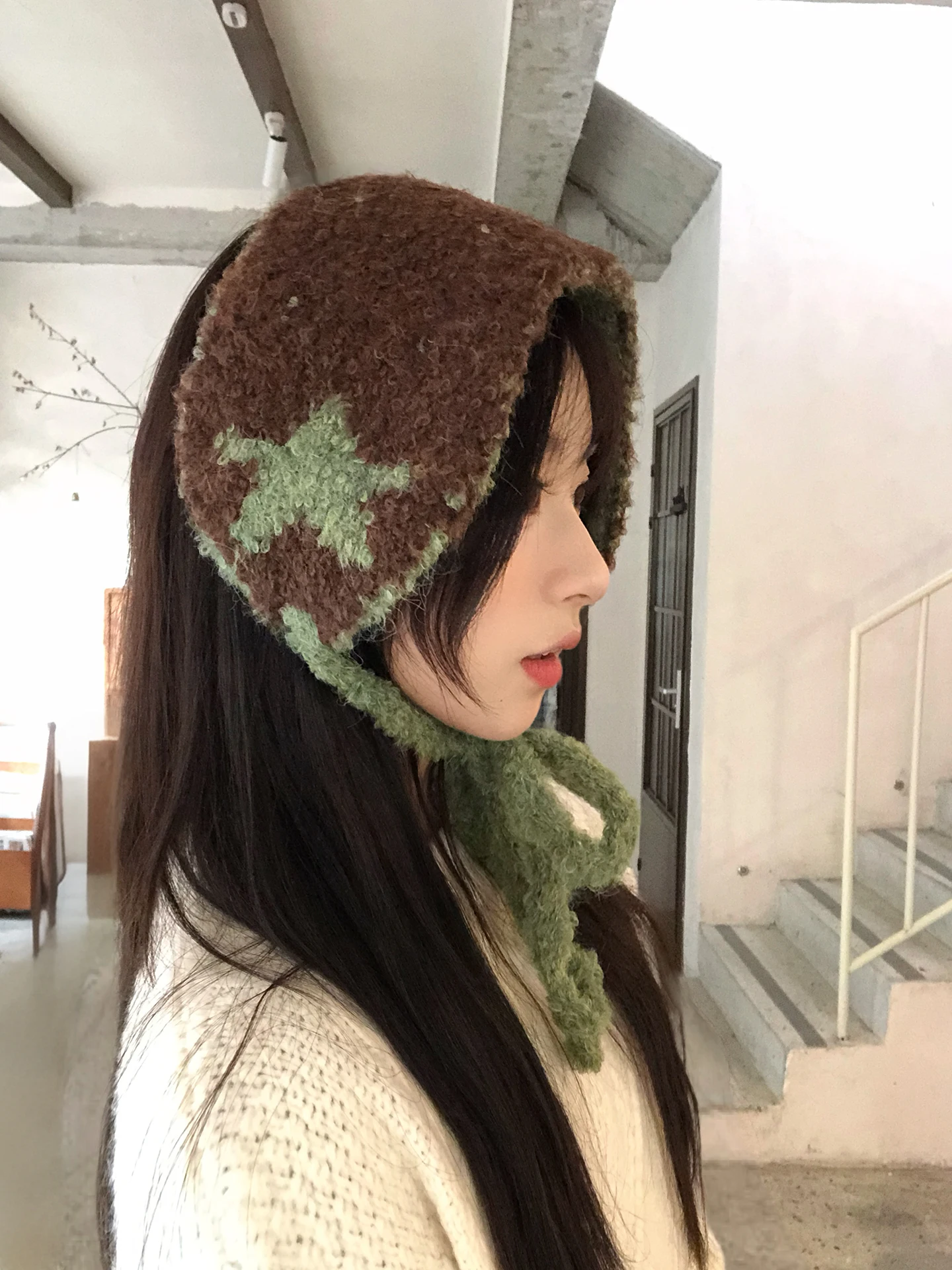 耳付き帽子 リバーシブルニットイヤーマフの実用性と使用シーン解析