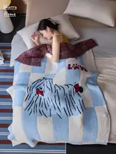 デザイン性のあるブルー格子模様のフリースブランケット【小犬柄・リビングや寝室に最適】