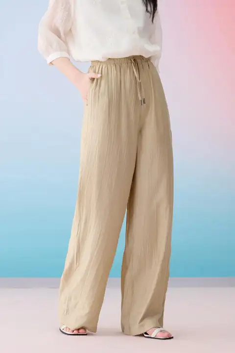 夏にぴったり！高級感のあるストレートワイドパンツ【女性用・軽やかで快適】