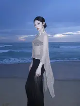 華やかでスタイリッシュなビキニ水着【女性用・分体・リゾートスタイル・カバーアップ付き】