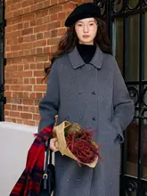 重厚感のあるウールカシミヤ二重面仕立てのダブルブレストコート【クラシックデザイン・ミドル丈・テーラード襟】