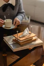 高級感ある木製浮遊式ティッシュボックス【リビング・ダイニング用・クリエイティブデザイン】
