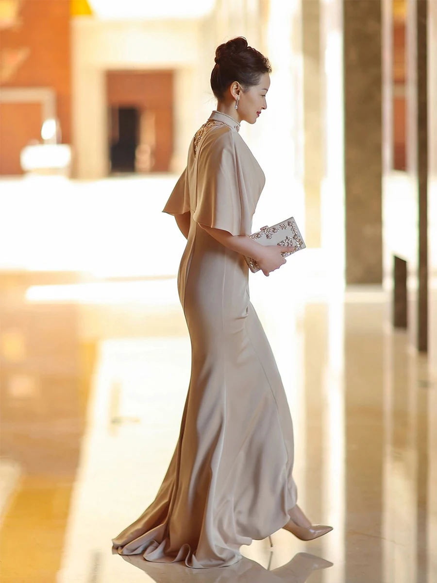 結婚式花嫁の母の服装は、どう選ぶべきか？