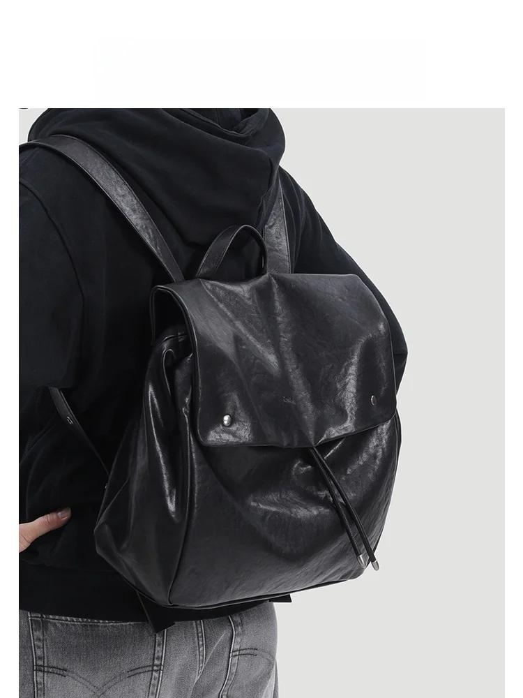 本革製メンズリュックサック：軽量大容量で通勤・旅行に最適な実用性を実証