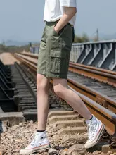 カーキ色の工事風ハーフパンツ【薄手・大きいサイズ・カジュアル】（セットアップ対応）