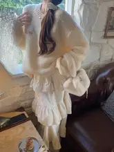 可愛い犬模様のゆったりニットセーター【秋冬用・あたたかい】