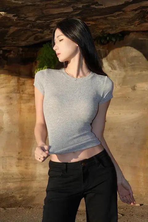 極上の柔らかさ 肌触りの良いカラフルな無痕Tシャツ【女性用・短袖・ストレッチ素材】