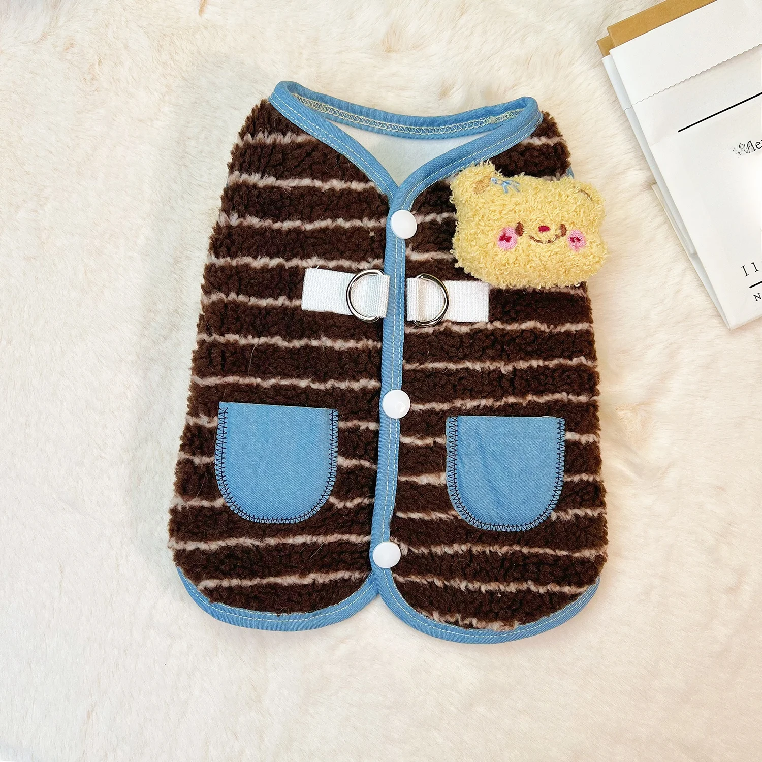 冬用猫服：卉亦暮ストライプ立体クマベストの保温性能と抜け毛防止効果
