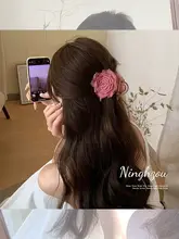 上品な花デザインのサイドクリップ【半束ね髪用・シャーククリップ】